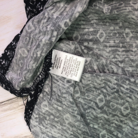 Loft Tee - Graphic Print Tshirt Top - Picture 8 of 9